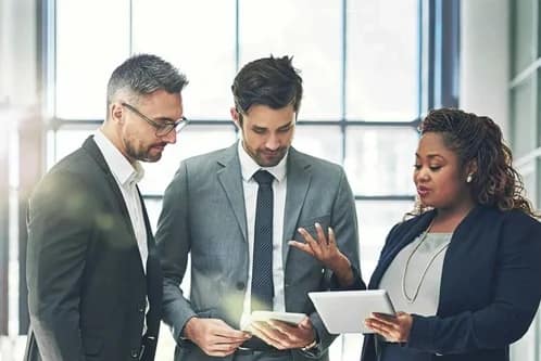 Crea un currículum digital: Los 5 errores a evitar y las mejores plataformas para tu CV online Trabajo profesión carrera ejecutivo