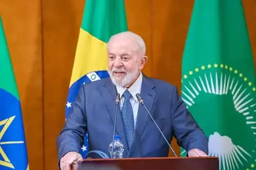 Lula mantiene ventaja de cinco puntos sobre Flávio Bolsonaro rumbo a las elecciones de octubre Lula da Silva