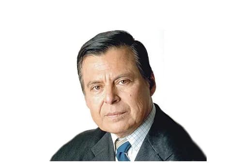 Por Dennis Falvy / El inmenso problema educativo Dennis-Falvy