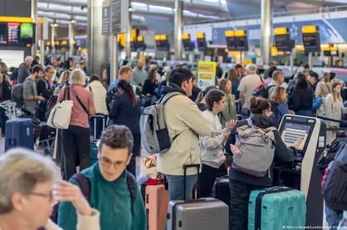 Visa, pasaporte y más: los trámites de viaje que debes tener en orden antes de partir Aeropuerto viaje vuelo